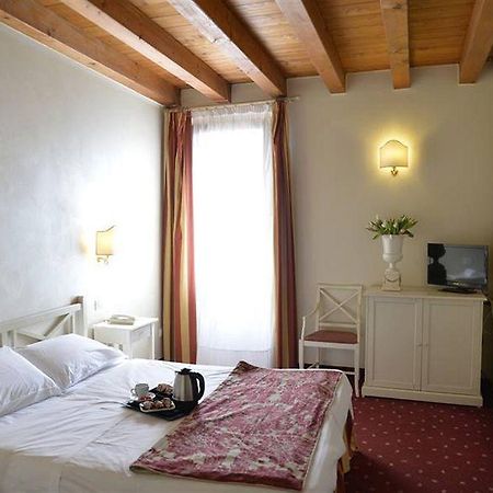 Franciscus Hotel Verona Buitenkant foto